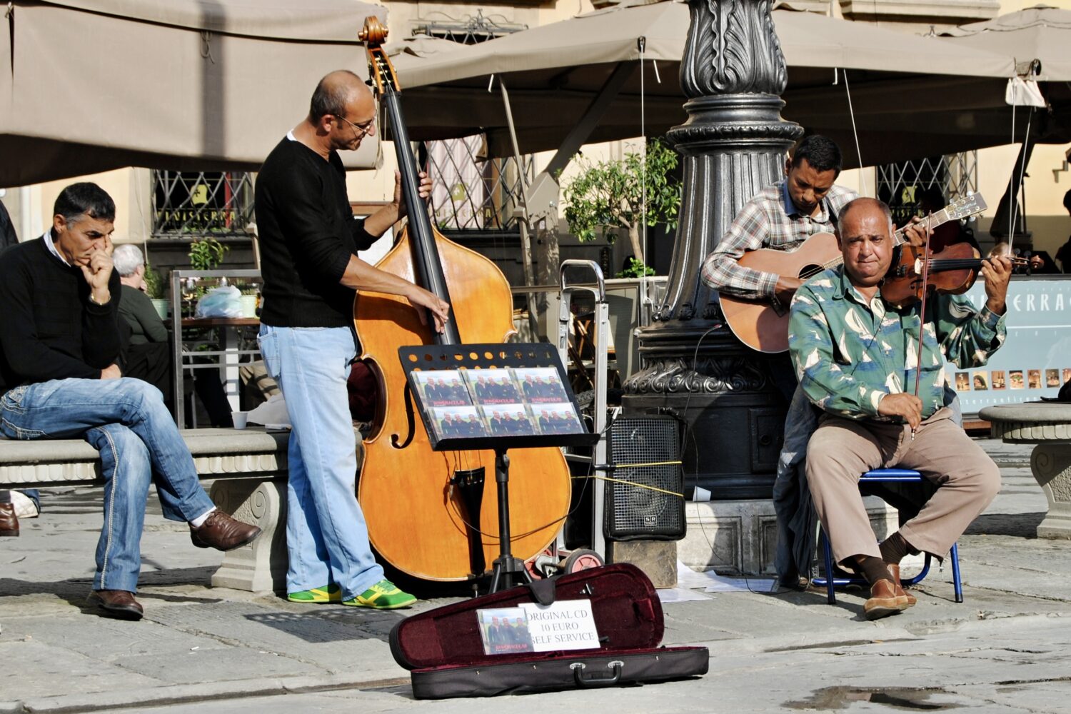 poulicni muzikanti florencie italie