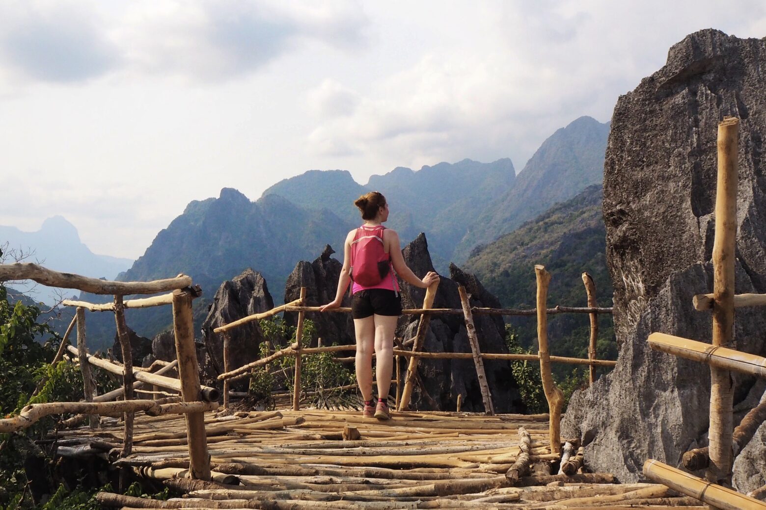 vyhlidka vang vieng laos